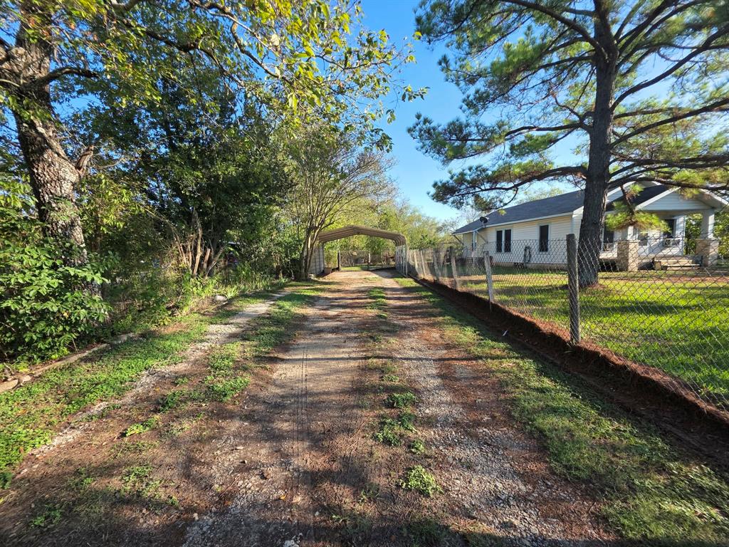 713 W Fannin, Mexia, TX 76667