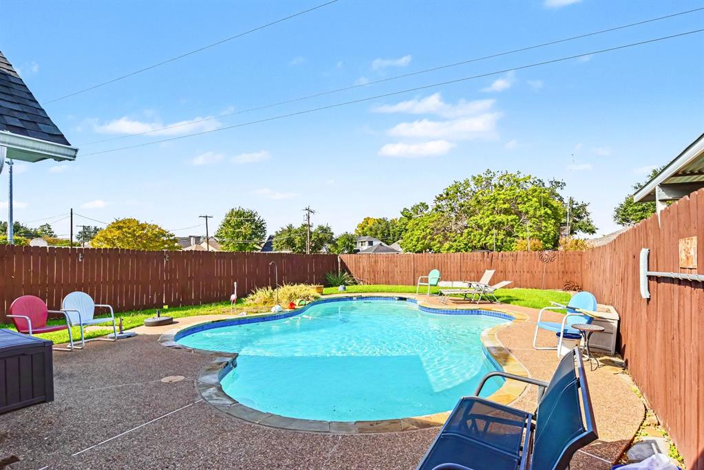 337 E Grubb Drive, Mesquite, TX 75149 337 E Grubb Drive, Mesquite, TX 75149