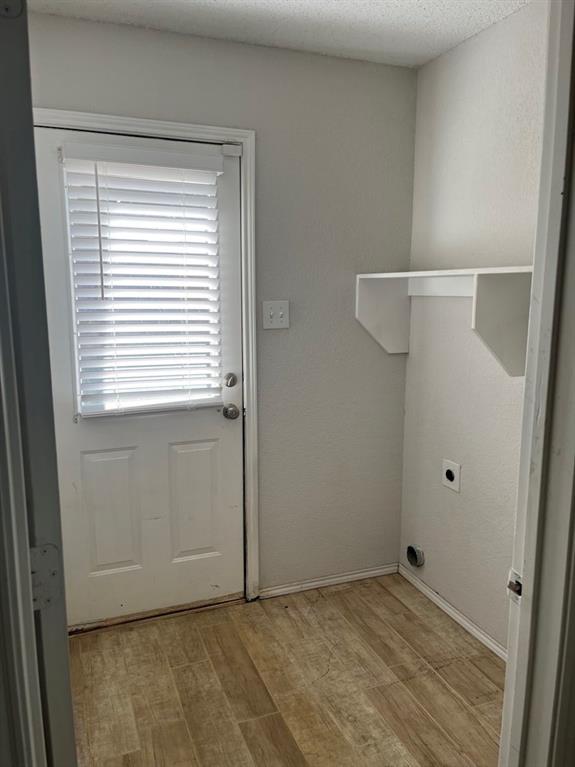 908 Crowder Drive, Crowley, TX 76036