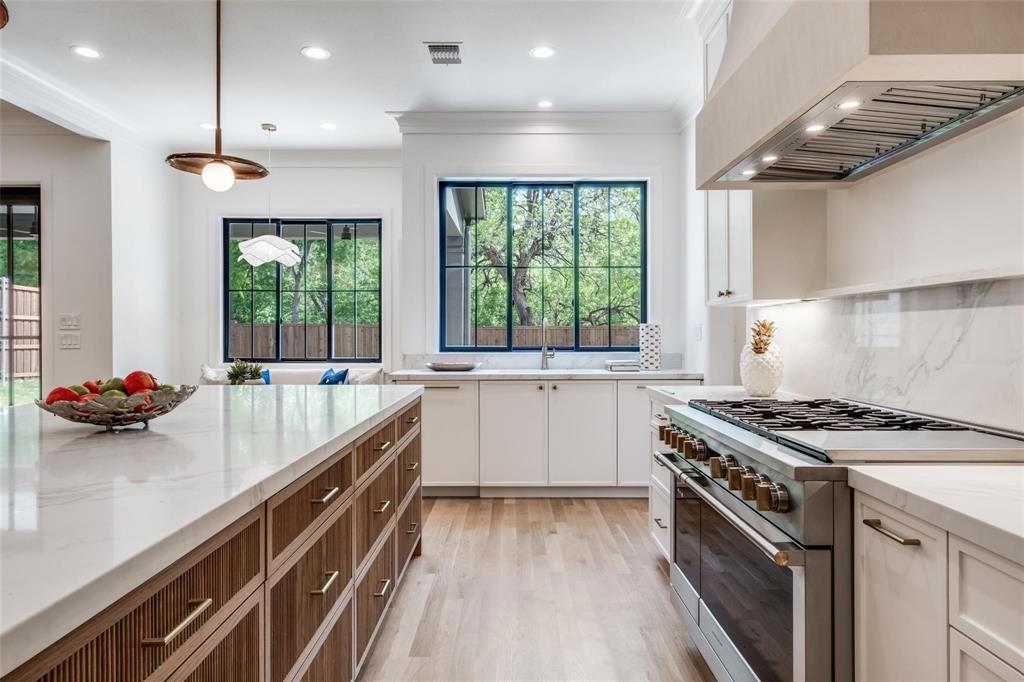 1618 Old Gate Lane, Dallas, TX 75218