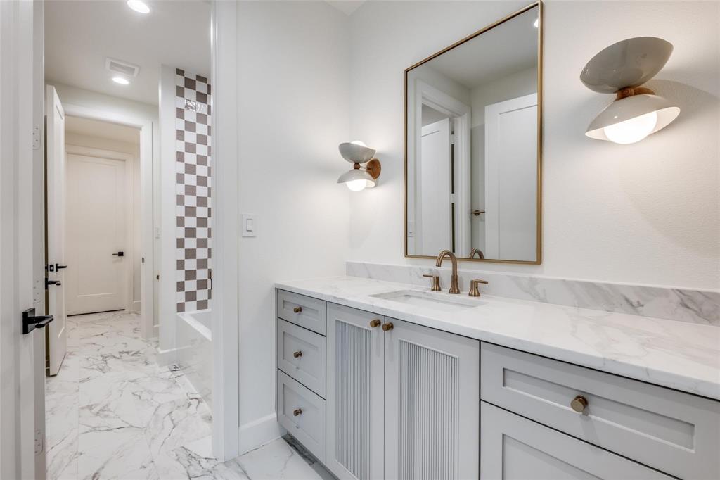 1618 Old Gate Lane, Dallas, TX 75218