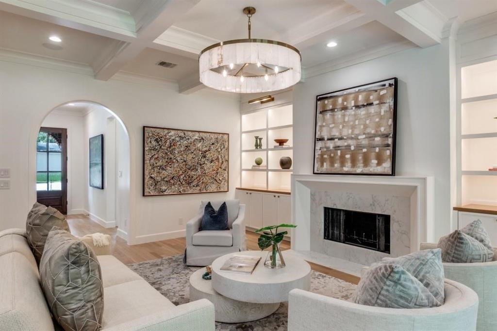 1618 Old Gate Lane, Dallas, TX 75218
