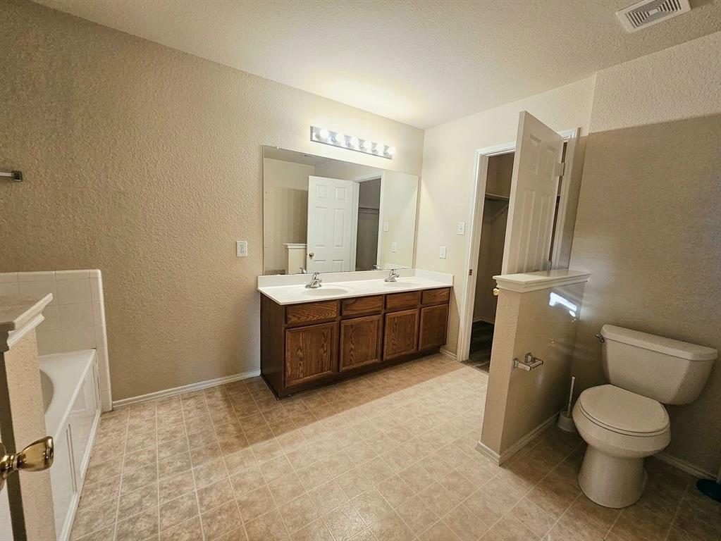 5349 Cameron Drive, Grand Prairie, TX 75052
