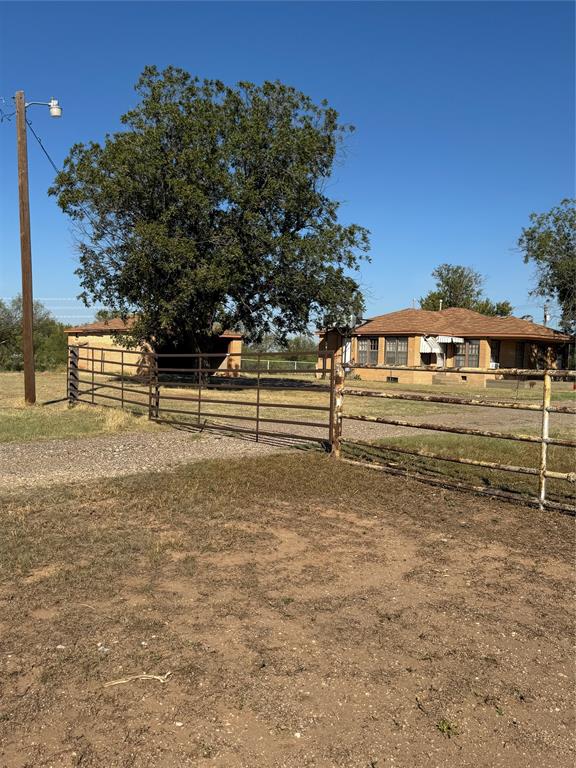 1593 Irvin Road Road, Quanah, TX 79252 1593 Irvin Road Road, Quanah, TX 79252
