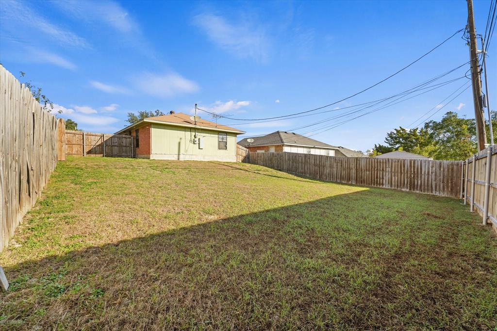 2634 Gooch Street, Dallas, TX 75241