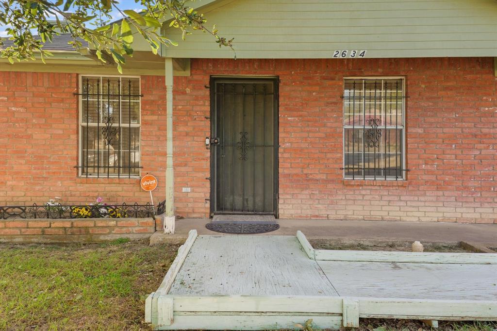 2634 Gooch Street, Dallas, TX 75241