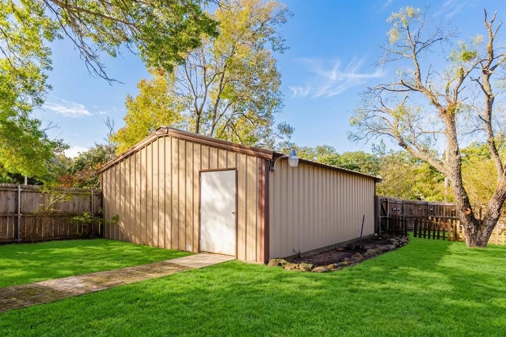 409 Crestwood Drive, Eastland, TX 76448
