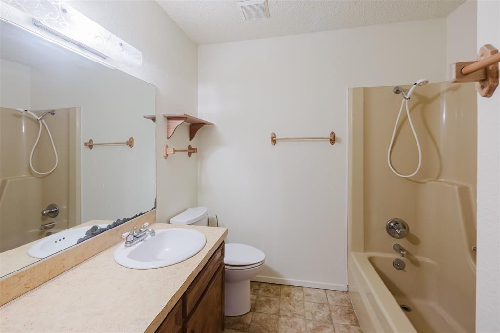 409 Crestwood Drive, Eastland, TX 76448