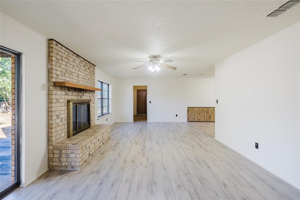 409 Crestwood Drive, Eastland, TX 76448
