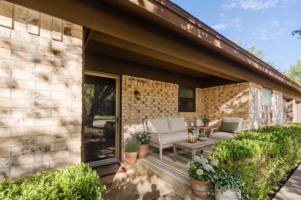 409 Crestwood Drive, Eastland, TX 76448