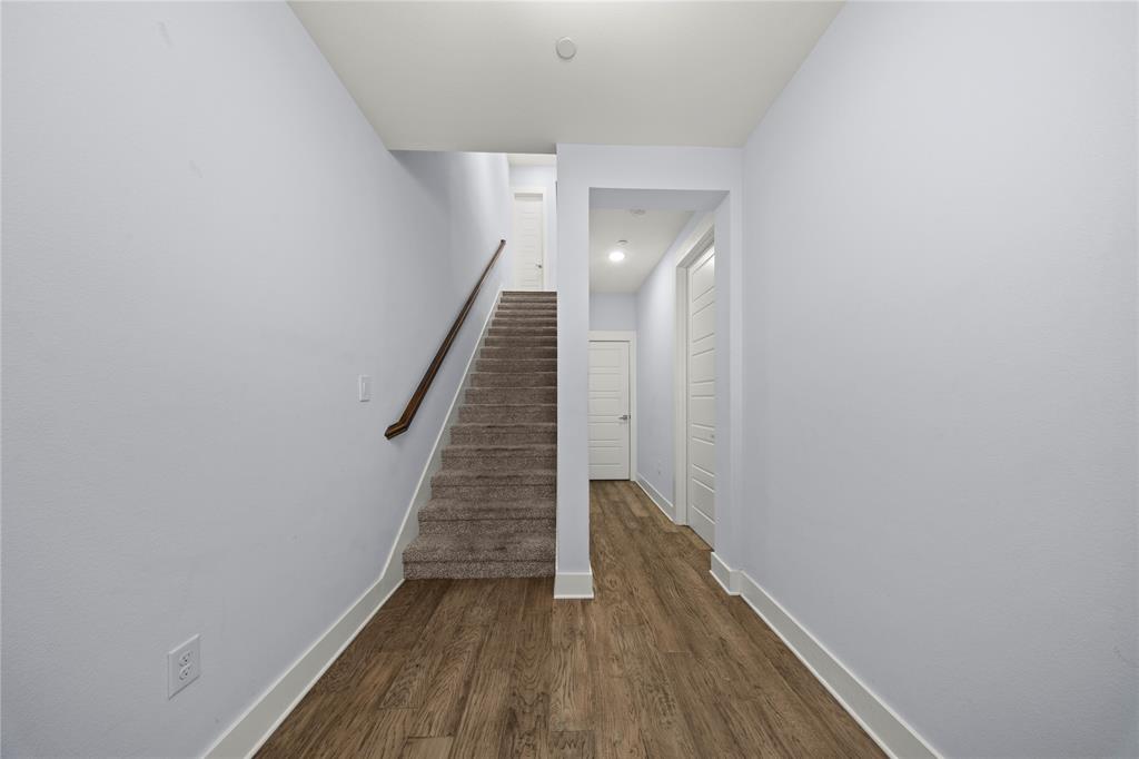 220 Lanyard Drive, Lewisville, TX 75057