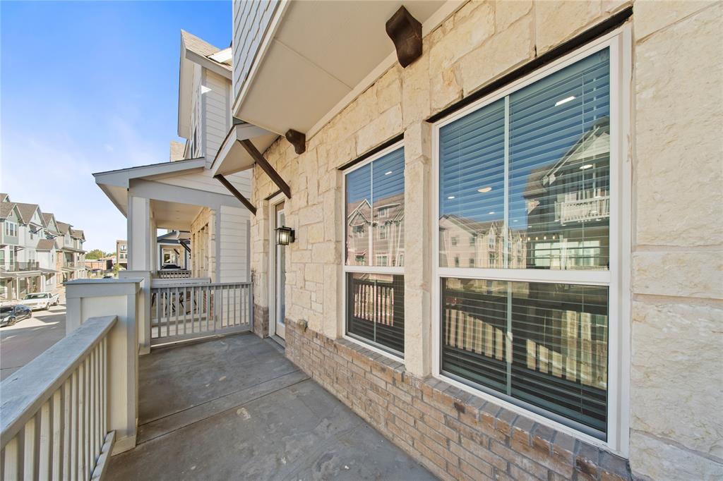 220 Lanyard Drive, Lewisville, TX 75057