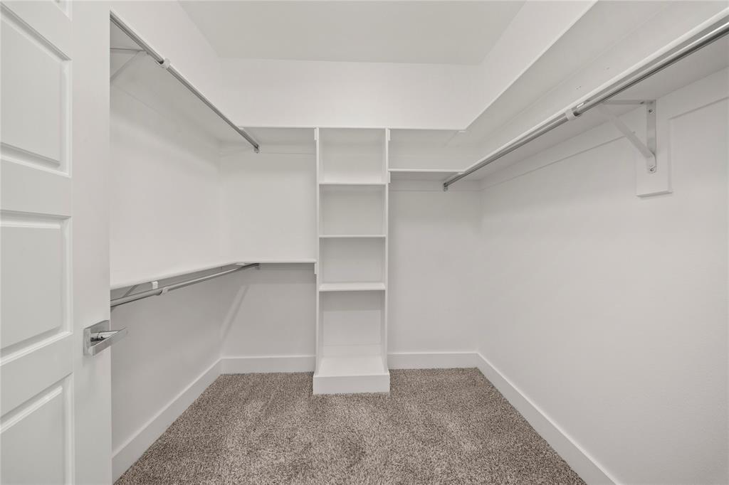 220 Lanyard Drive, Lewisville, TX 75057