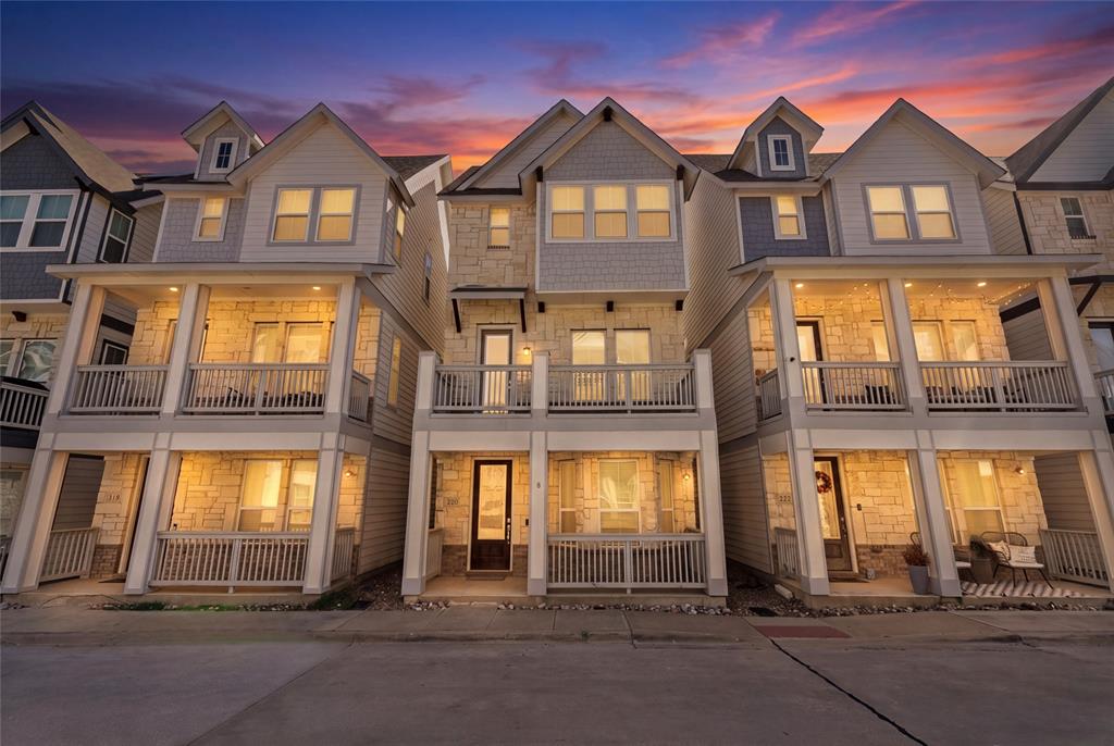 220 Lanyard Drive, Lewisville, TX 75057