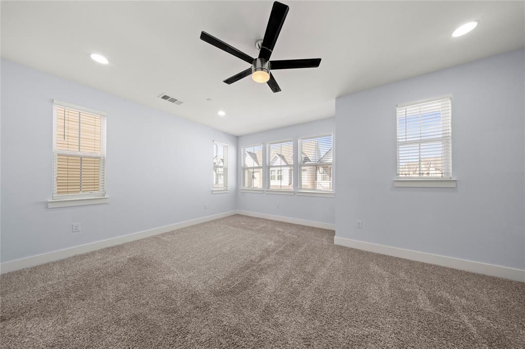 220 Lanyard Drive, Lewisville, TX 75057