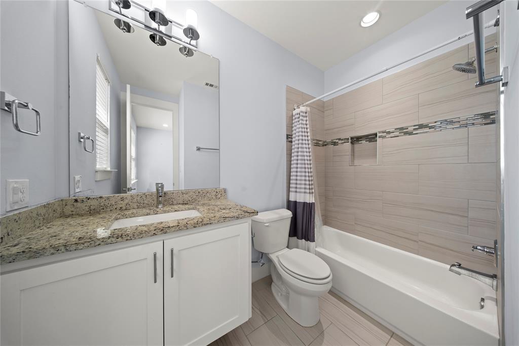 220 Lanyard Drive, Lewisville, TX 75057