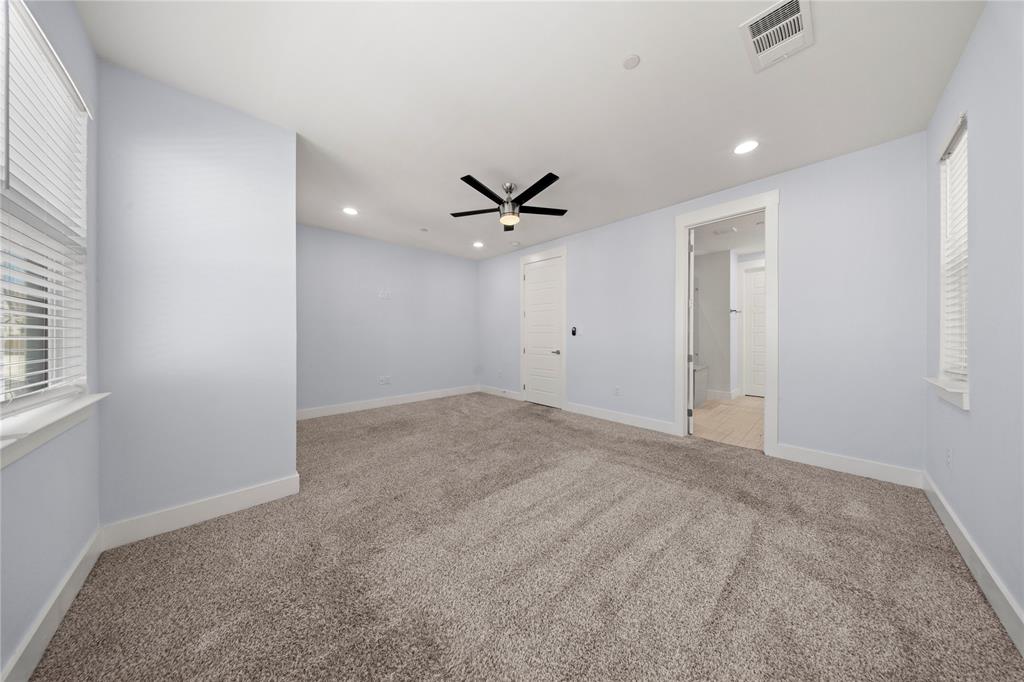 220 Lanyard Drive, Lewisville, TX 75057