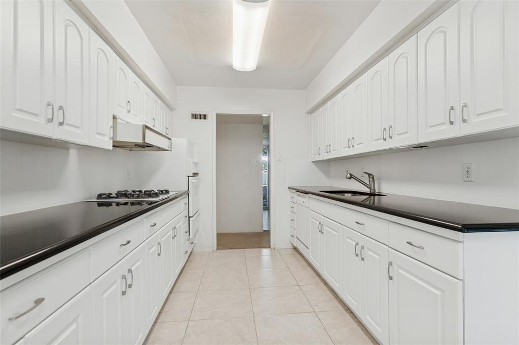 12515 Cedar Bend Drive, Dallas, TX 75244