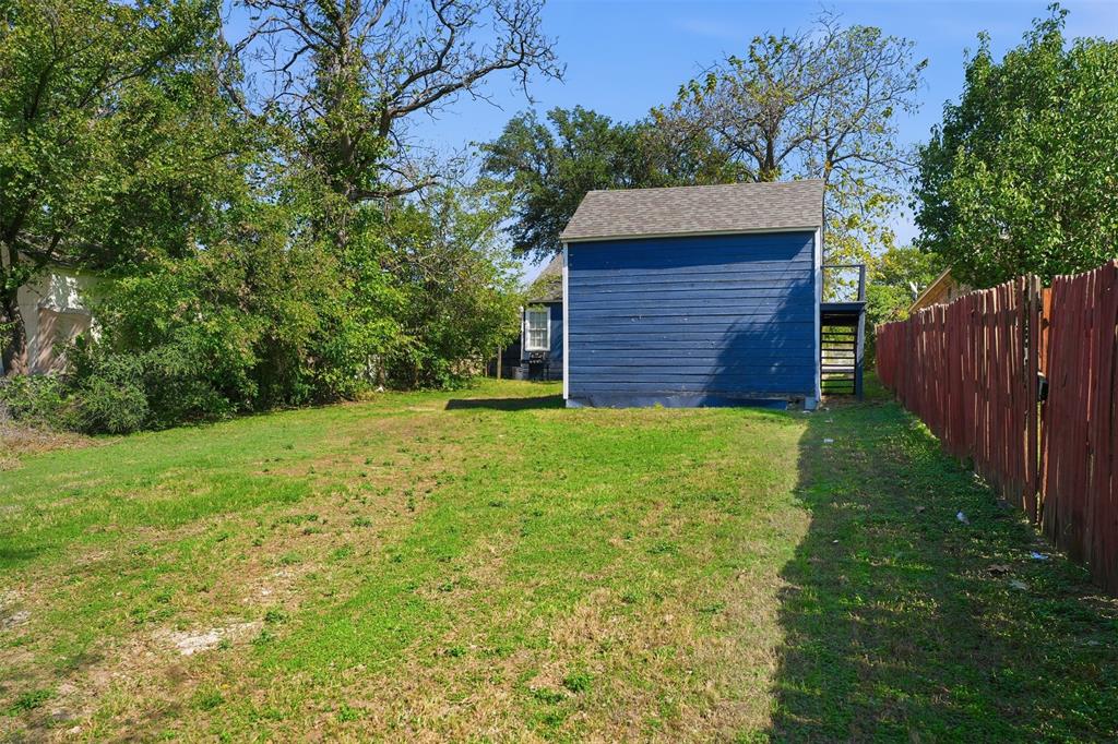 425 Marshalldell Avenue, Dallas, TX 75211