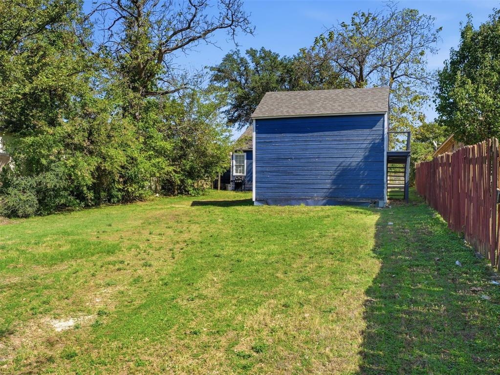 425 Marshalldell Avenue, Dallas, TX 75211
