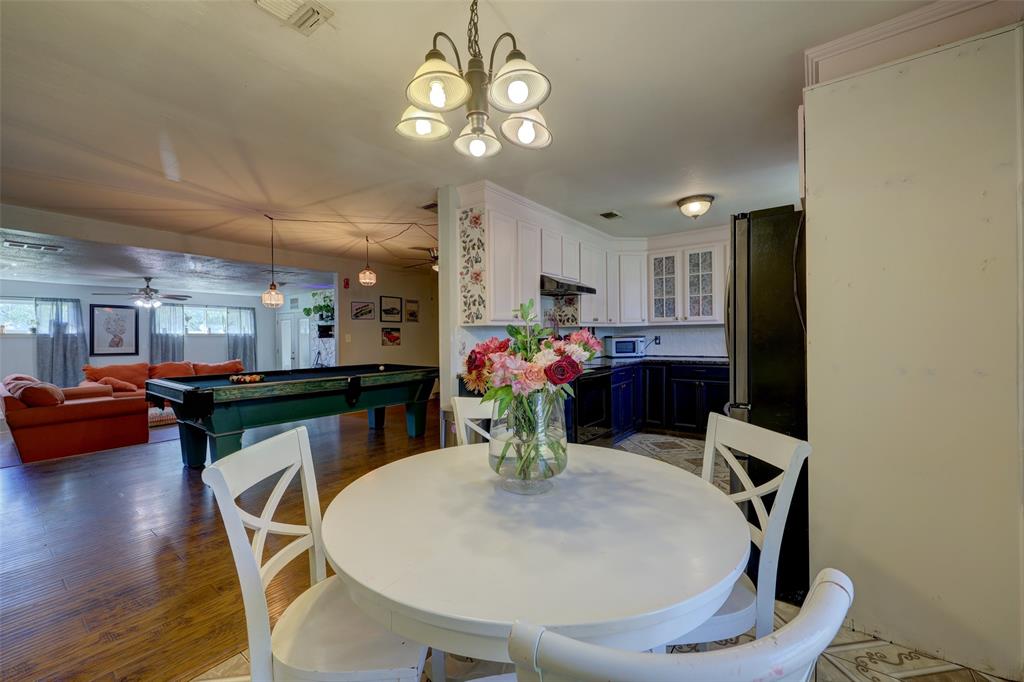 Open Floor Plan offers a great gathering space for family and friends