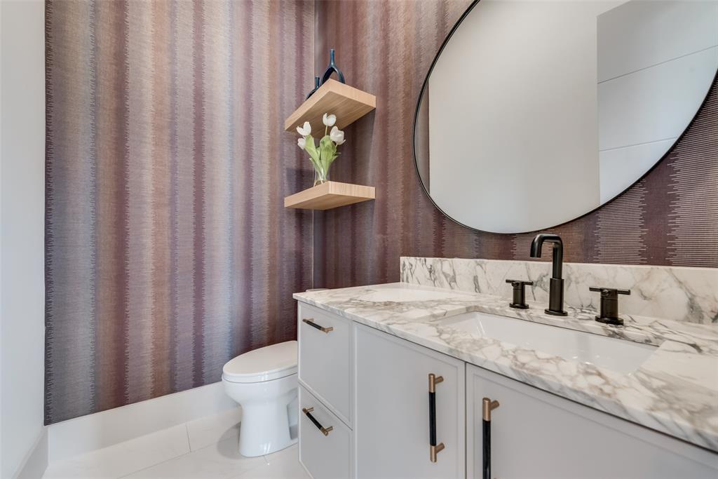 4528 W Amherst Avenue, Dallas, TX 75209