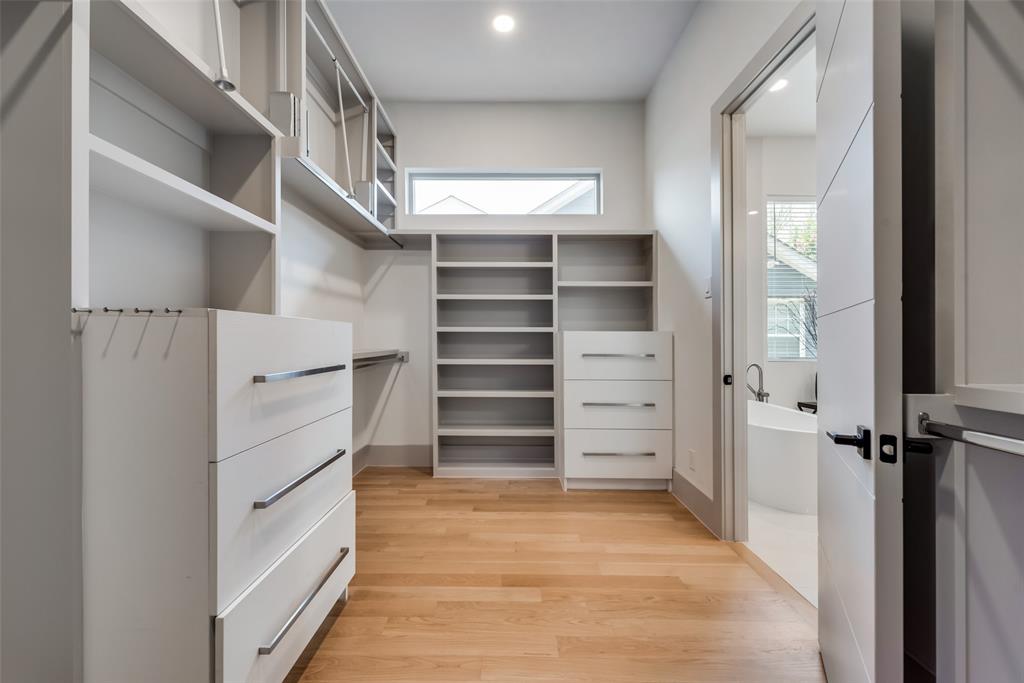 4528 W Amherst Avenue, Dallas, TX 75209