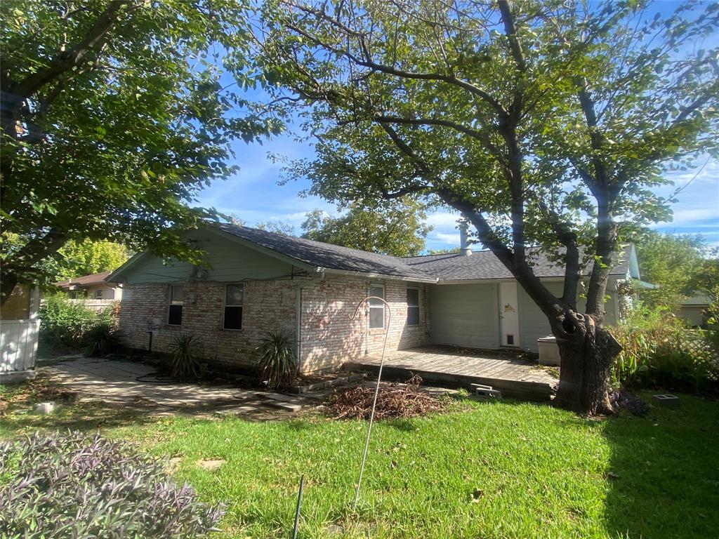 2721 Ridgewood Street, Irving, TX 75062