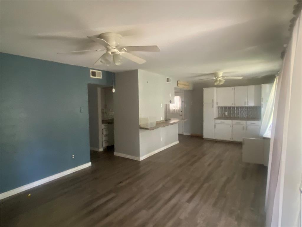 2721 Ridgewood Street, Irving, TX 75062