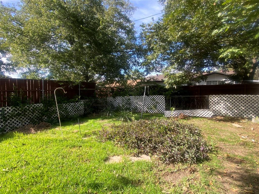 2721 Ridgewood Street, Irving, TX 75062