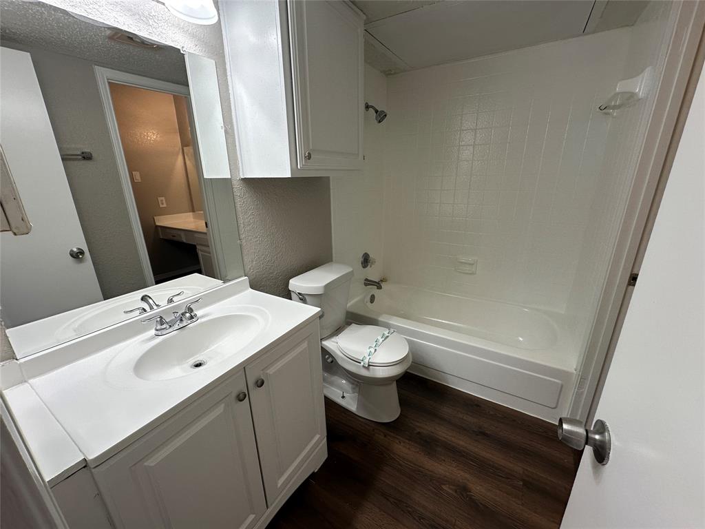 2119 Park Willow Lane, #B, Arlington, TX 76011