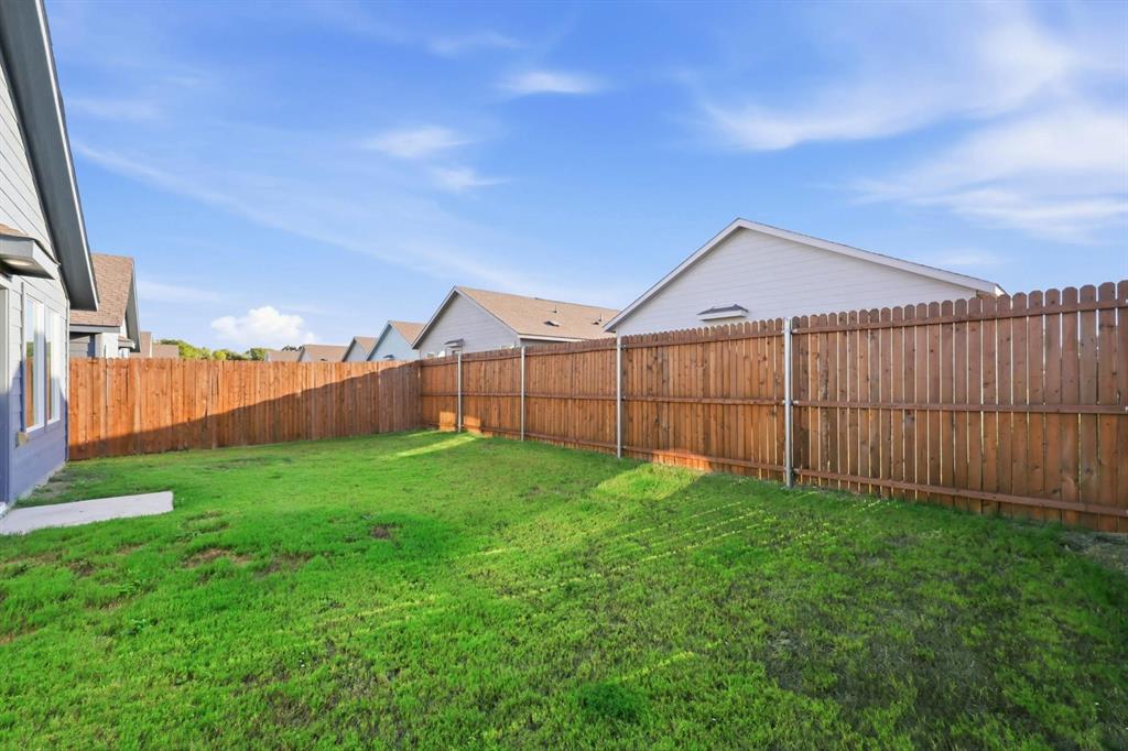 213 Poplar Place, Wilmer, TX 75172