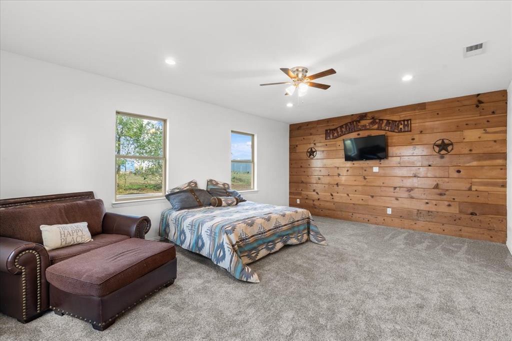 300 E 3rd Street, Blooming Grove, TX 76626