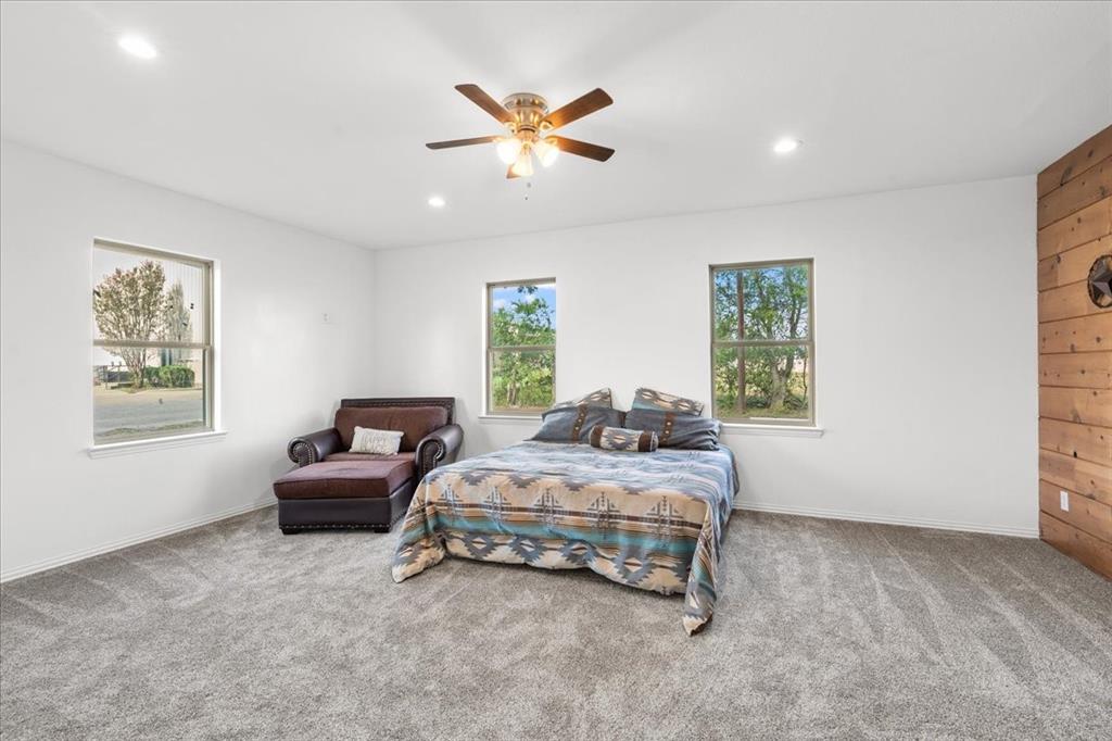 300 E 3rd Street, Blooming Grove, TX 76626