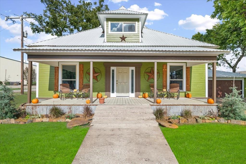 300 E 3rd Street, Blooming Grove, TX 76626