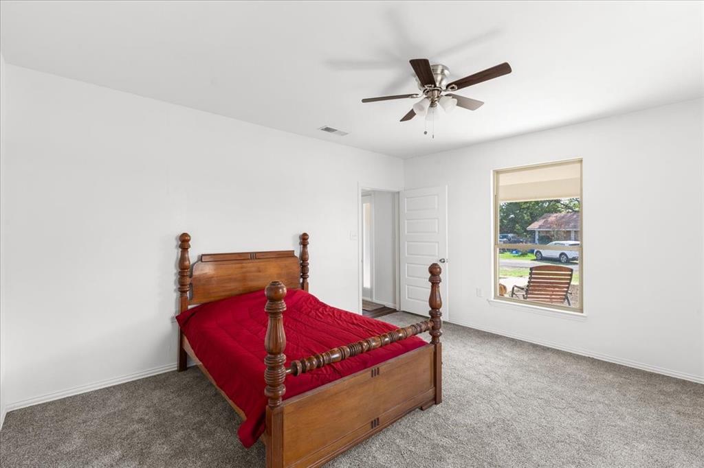 300 E 3rd Street, Blooming Grove, TX 76626