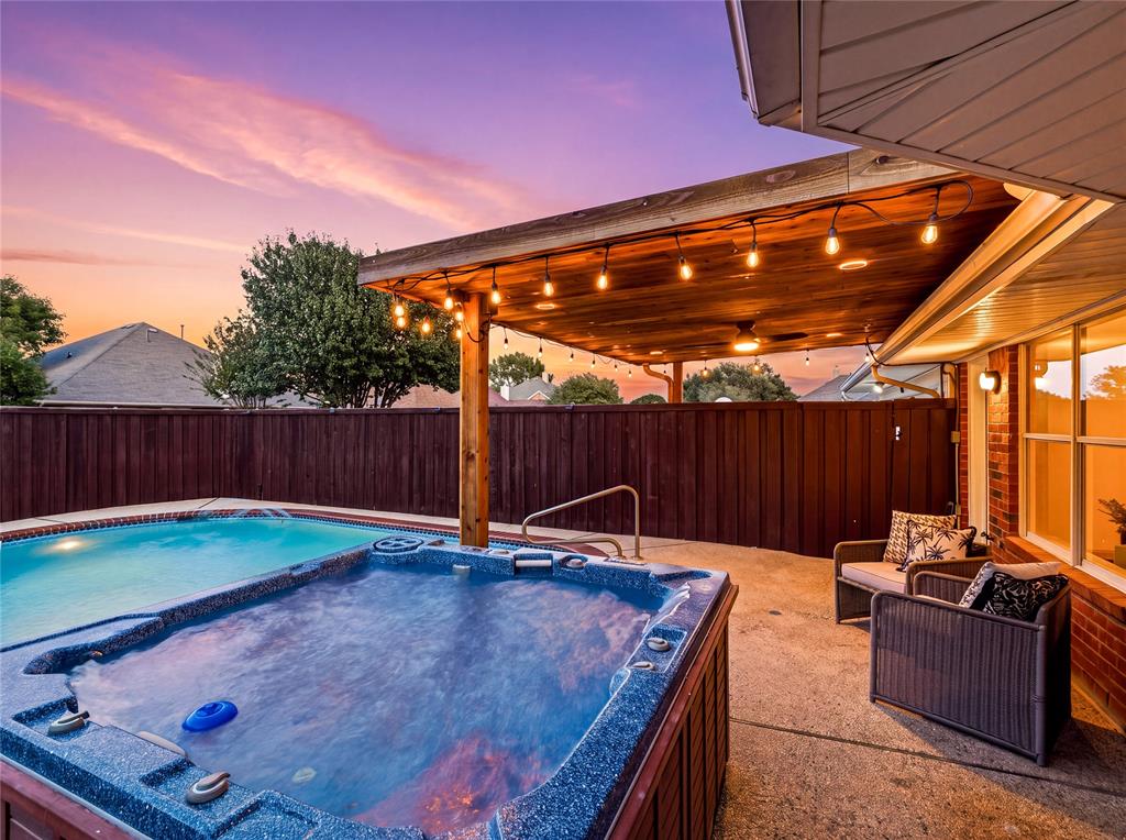 723 Hollow Ridge Drive, Allen, TX 75002
