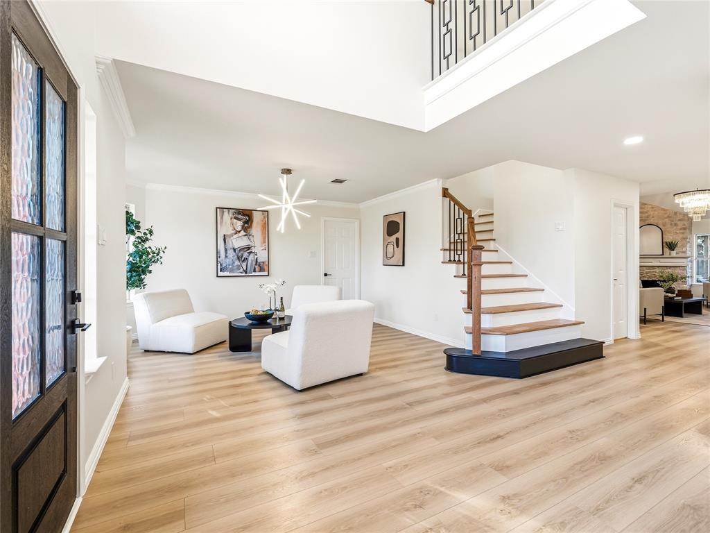 723 Hollow Ridge Drive, Allen, TX 75002