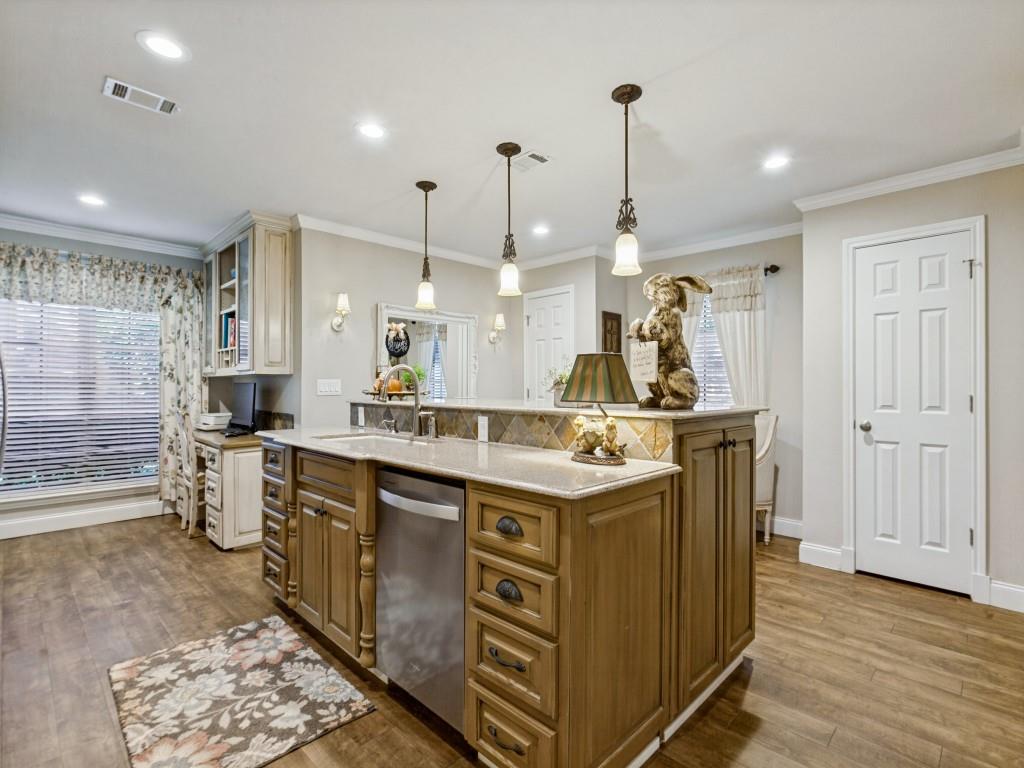 2712 Mollimar Drive, Plano, TX 75075