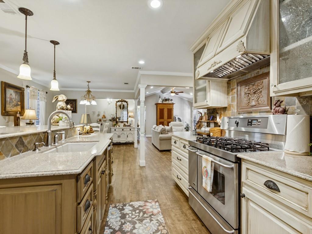 2712 Mollimar Drive, Plano, TX 75075