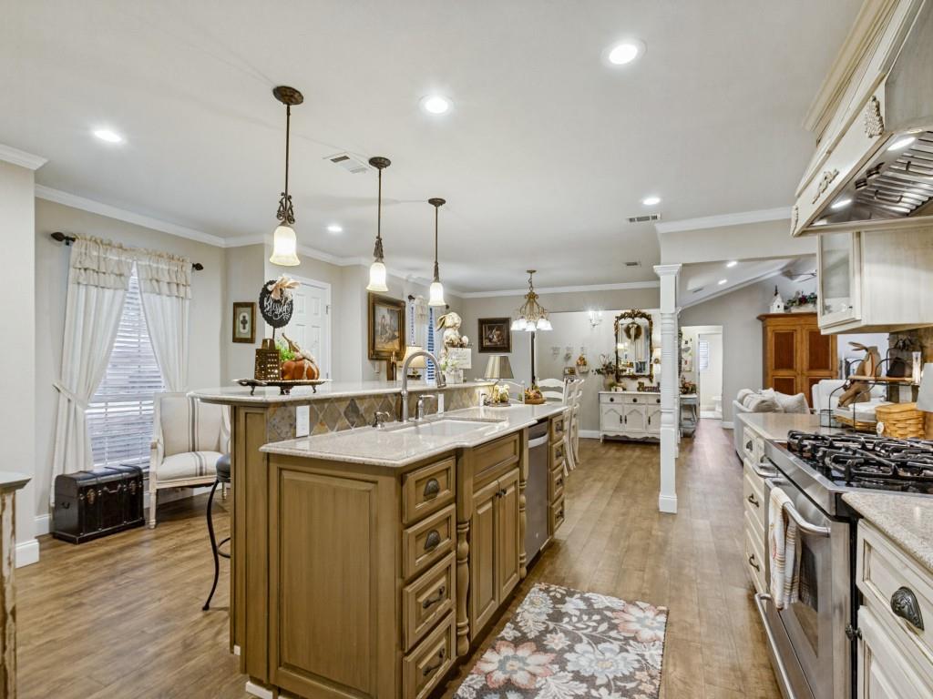 2712 Mollimar Drive, Plano, TX 75075