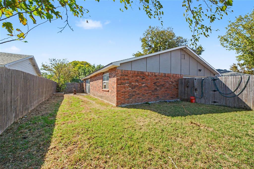 8713 Willowbrook Drive, Rowlett, TX 75088