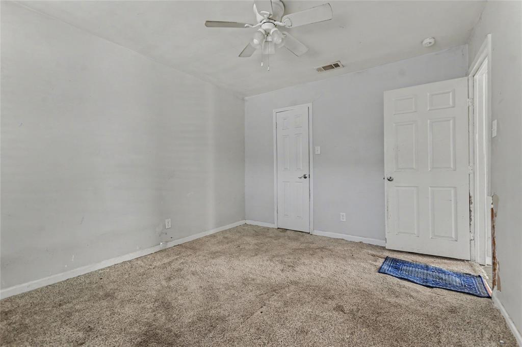 8713 Willowbrook Drive, Rowlett, TX 75088