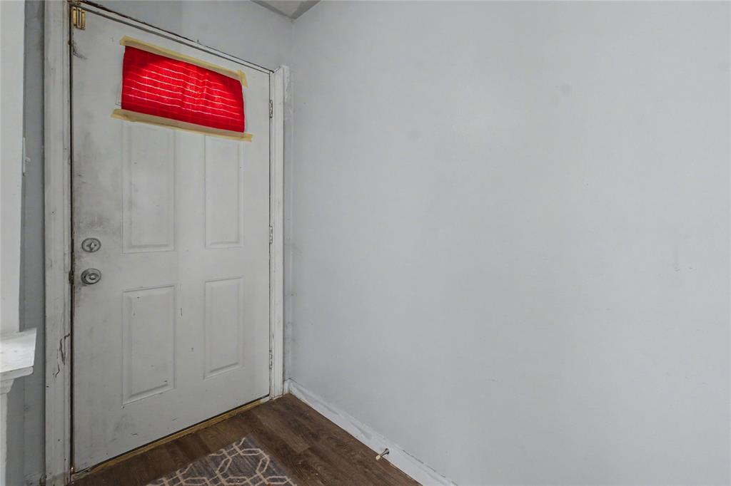 8713 Willowbrook Drive, Rowlett, TX 75088