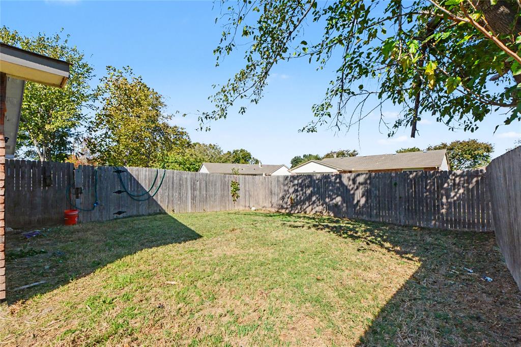 8713 Willowbrook Drive, Rowlett, TX 75088