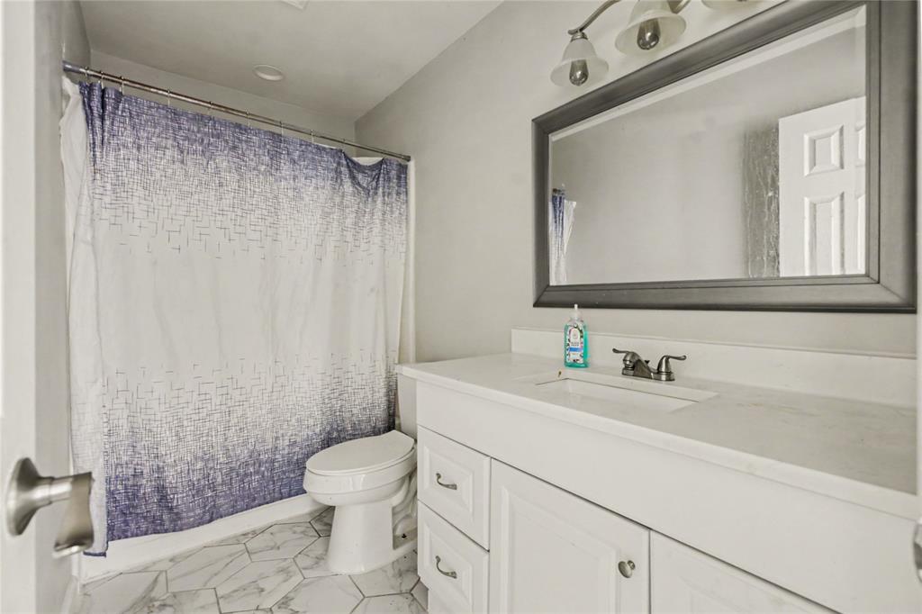 8713 Willowbrook Drive, Rowlett, TX 75088