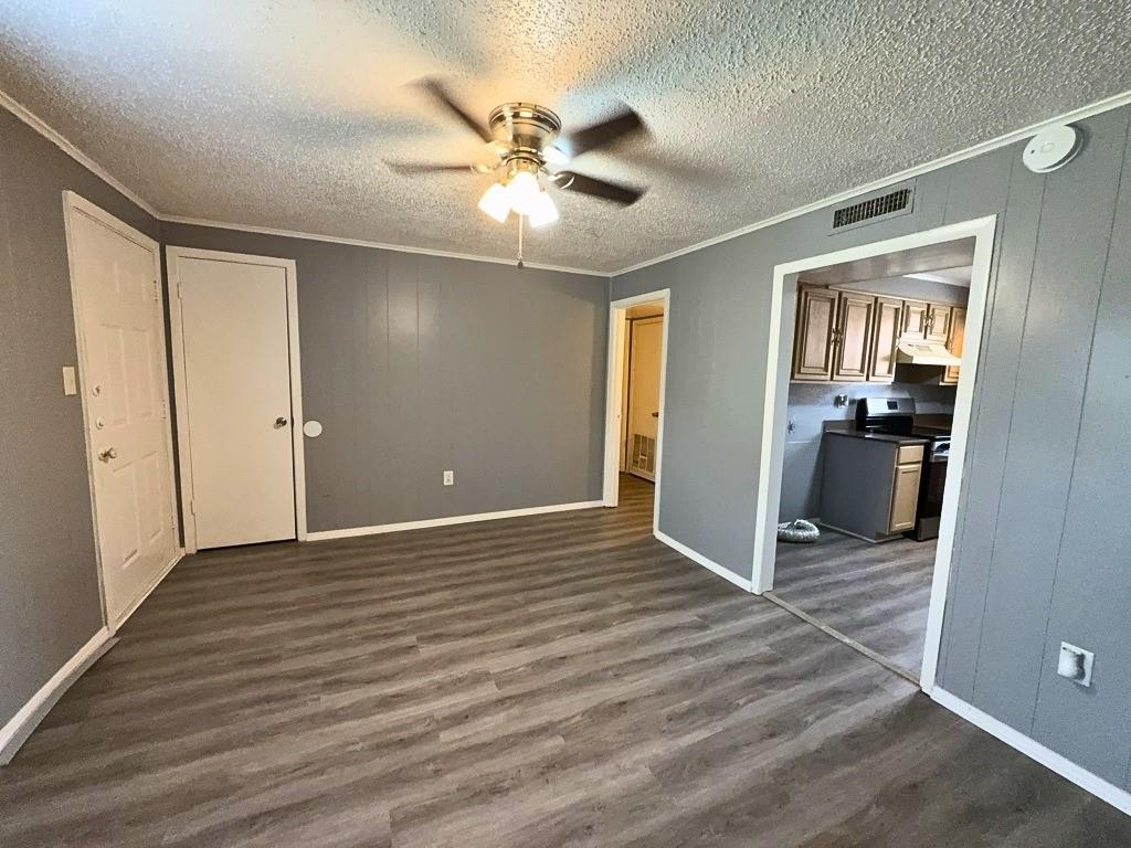 1601 Voirin Road, Irving, TX 75061