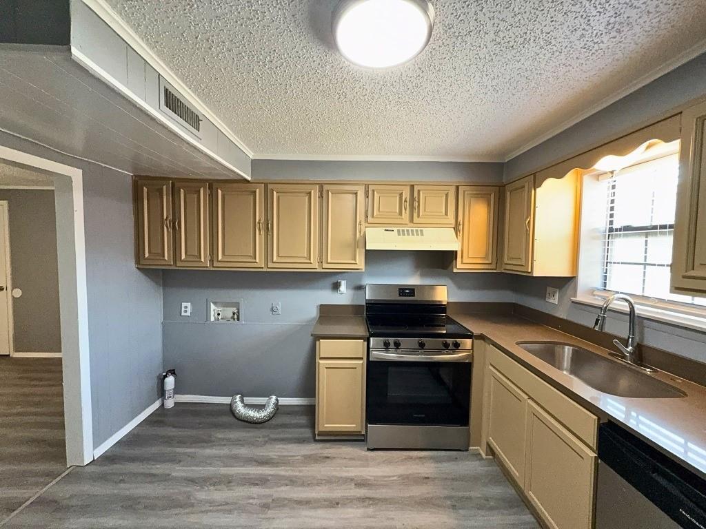 1601 Voirin Road, Irving, TX 75061