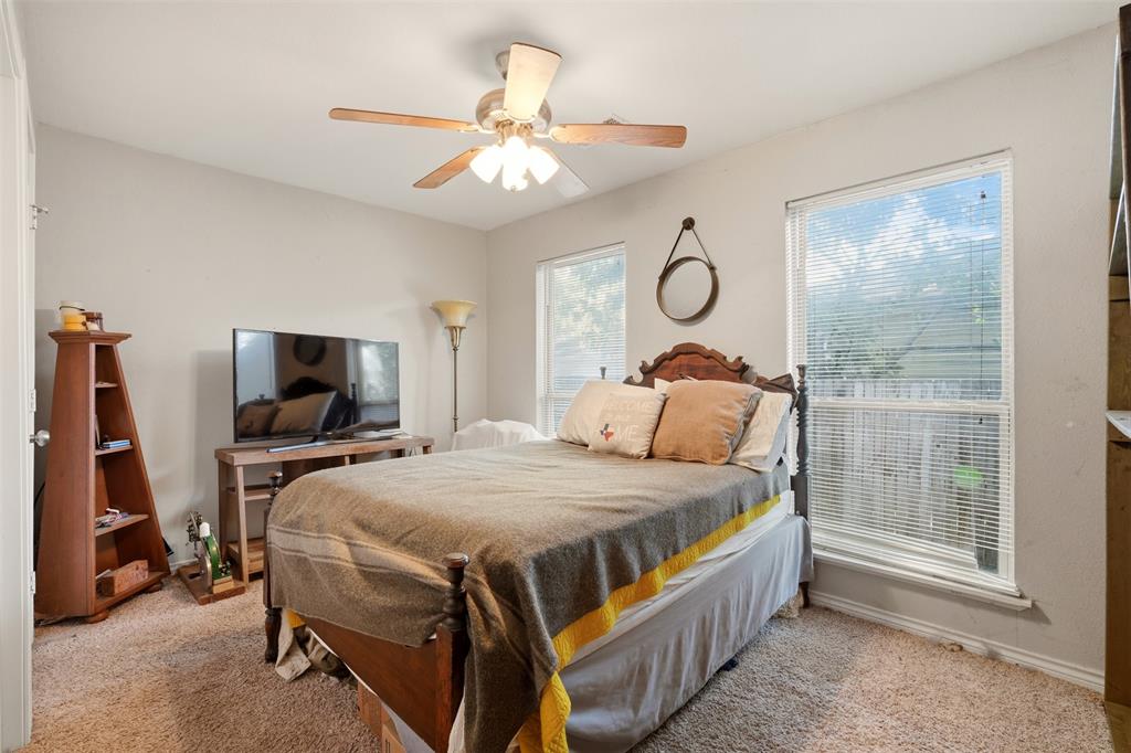 2551 Grafton Avenue, Dallas, TX 75211