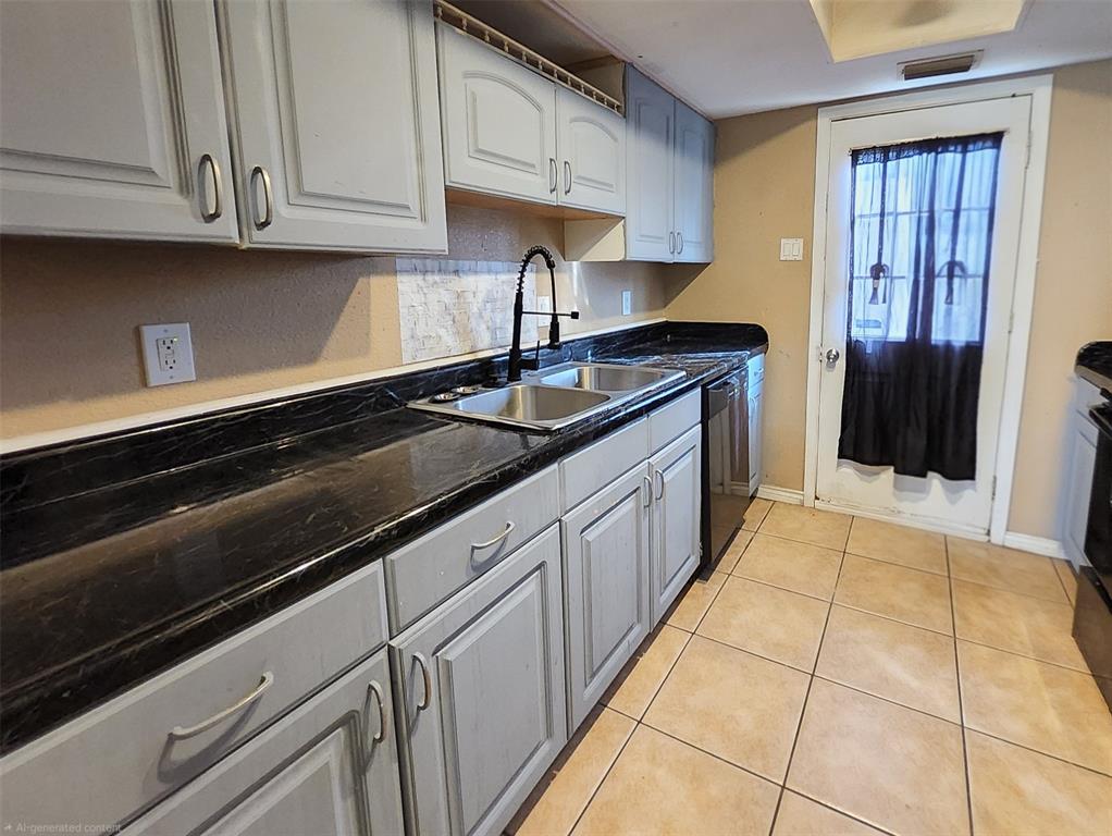 99 W Mountain Creek Drive, Grand Prairie, TX 75052